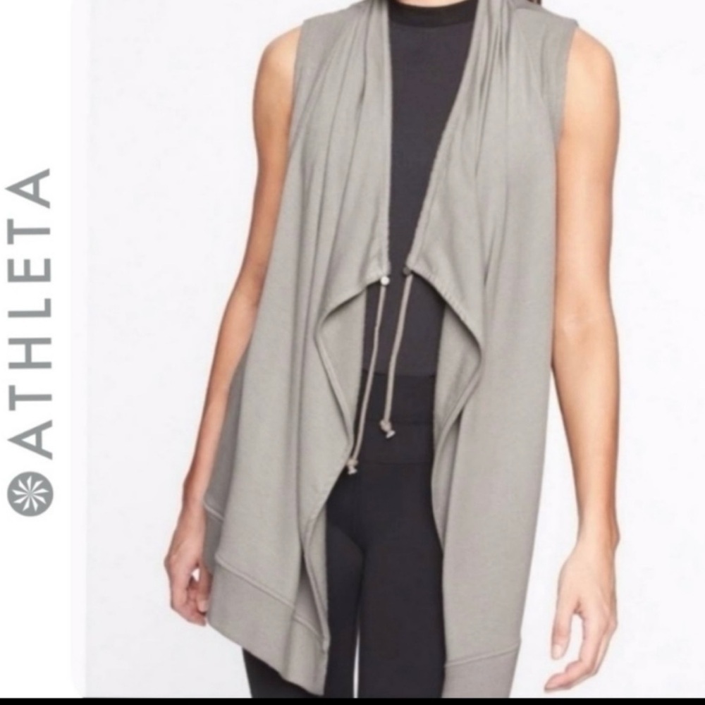 Athleta Mindset Gray Sz M Sleeveless Open Front Knit Vest | GUC